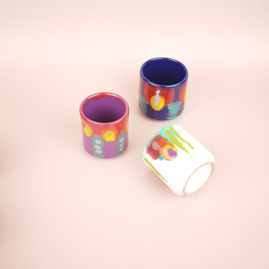 Festive Cafe Blanc Bleu Violet