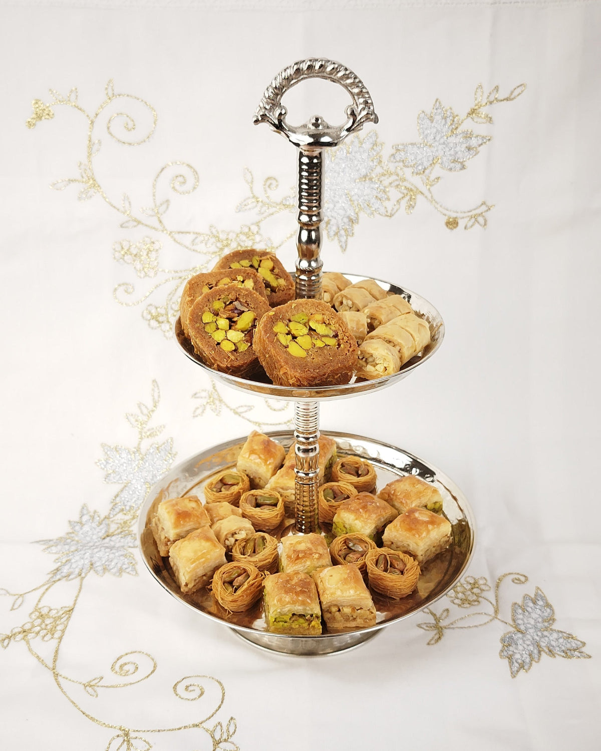 Serviteur 2 étages petit avec gâteaux