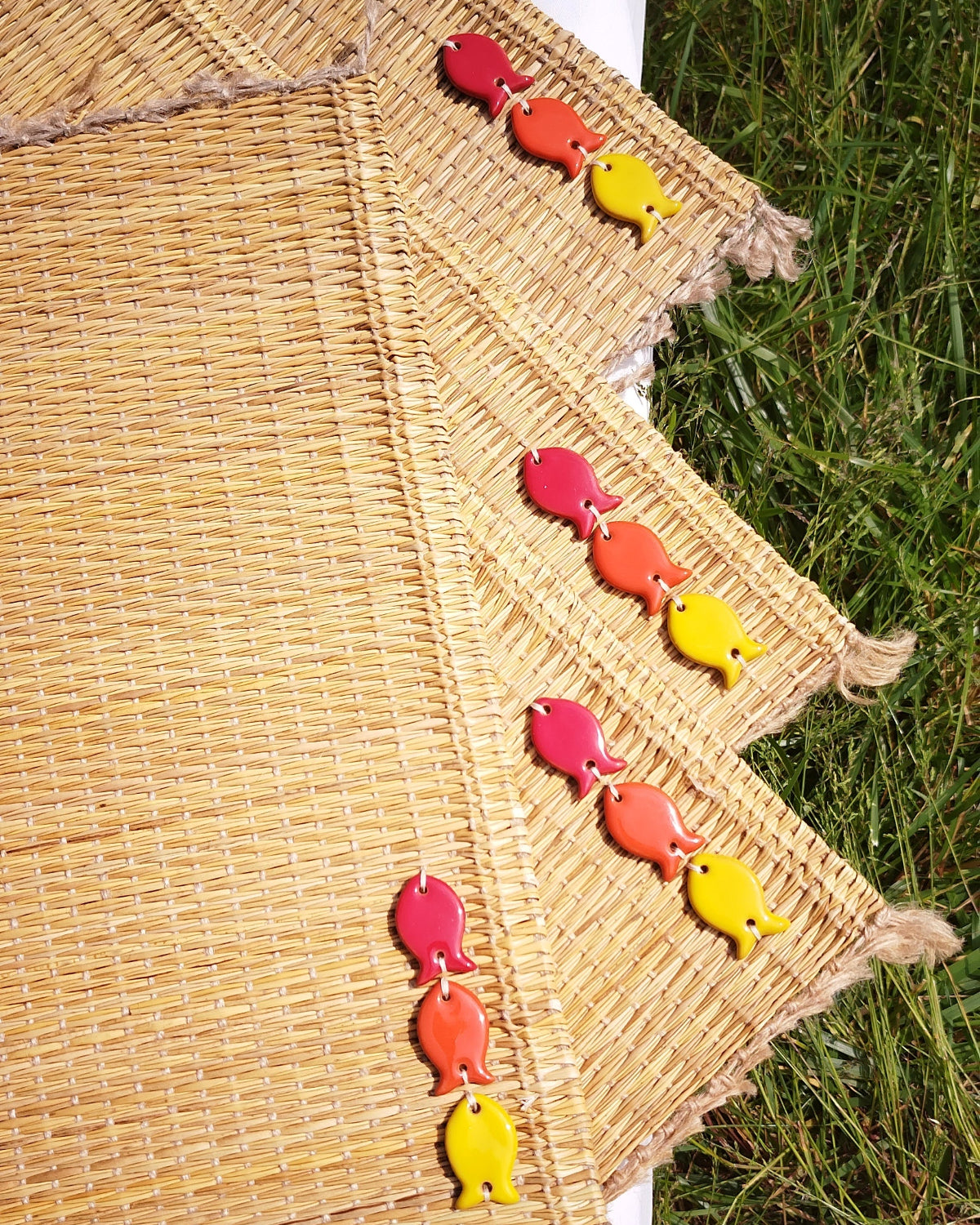 4 sets de table fibres végétales décors faïence Rouge Orange Jaune