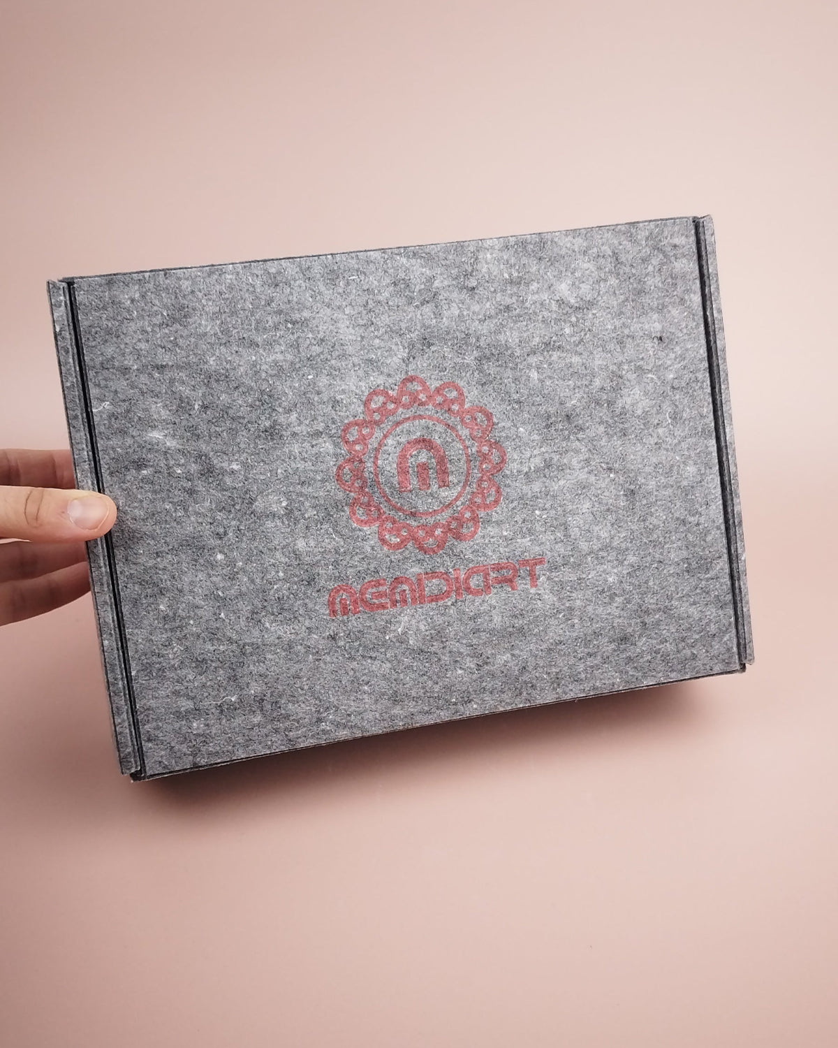 Boîte en tissu pour coffret