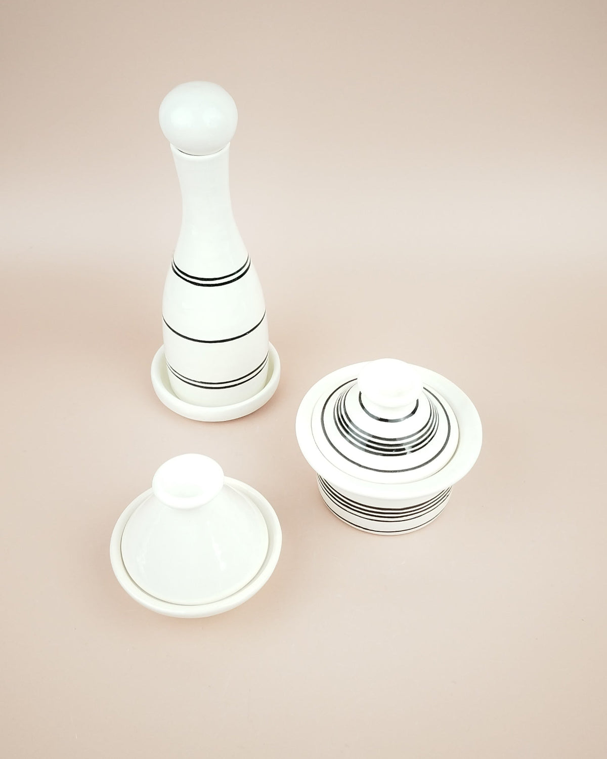 Coffret Noir et Banc tajine blanc Modèle 1