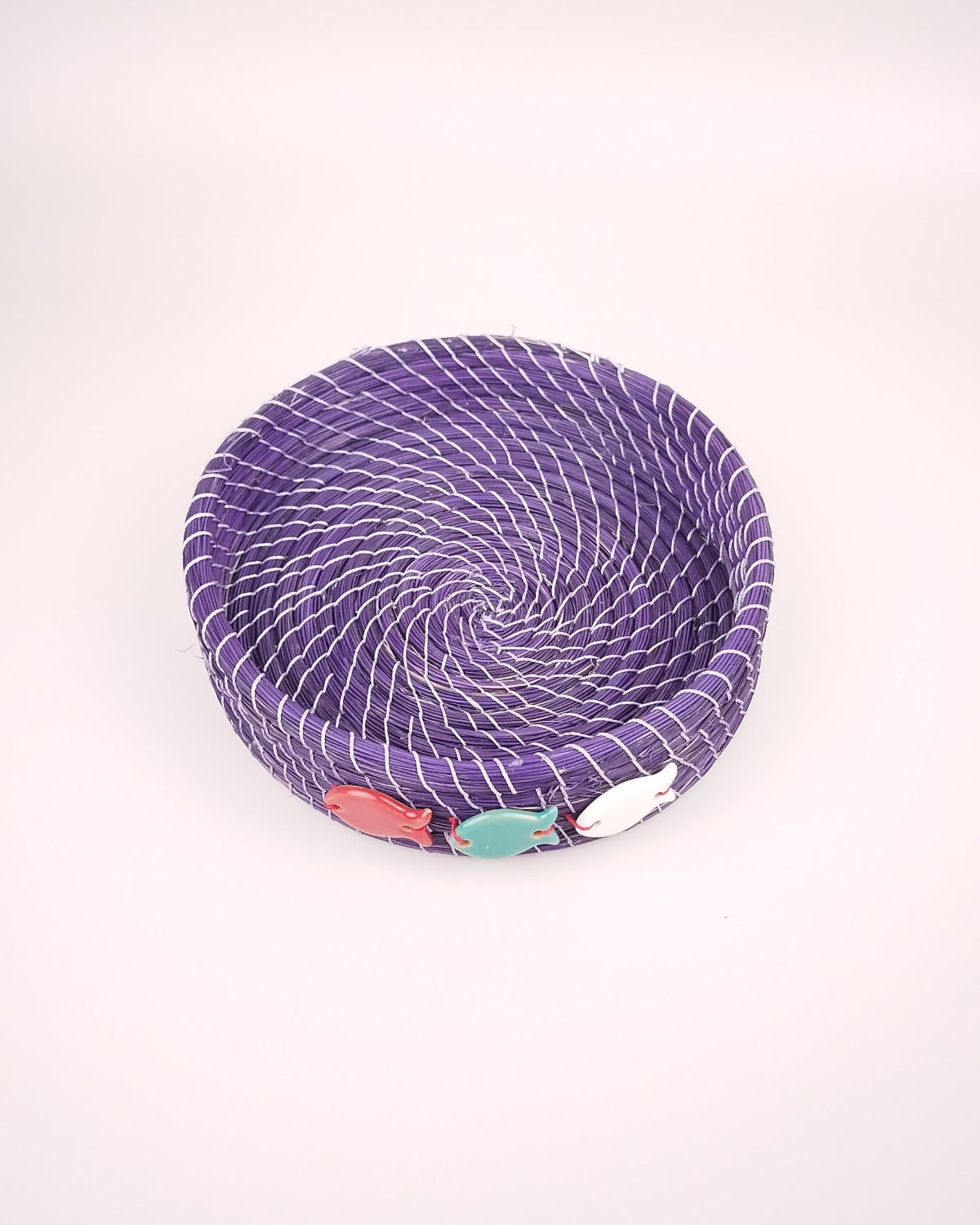 Plateau Jonc Violet Décors Poissons Rouge Bleu Blanc 20 cm Vue Dessus