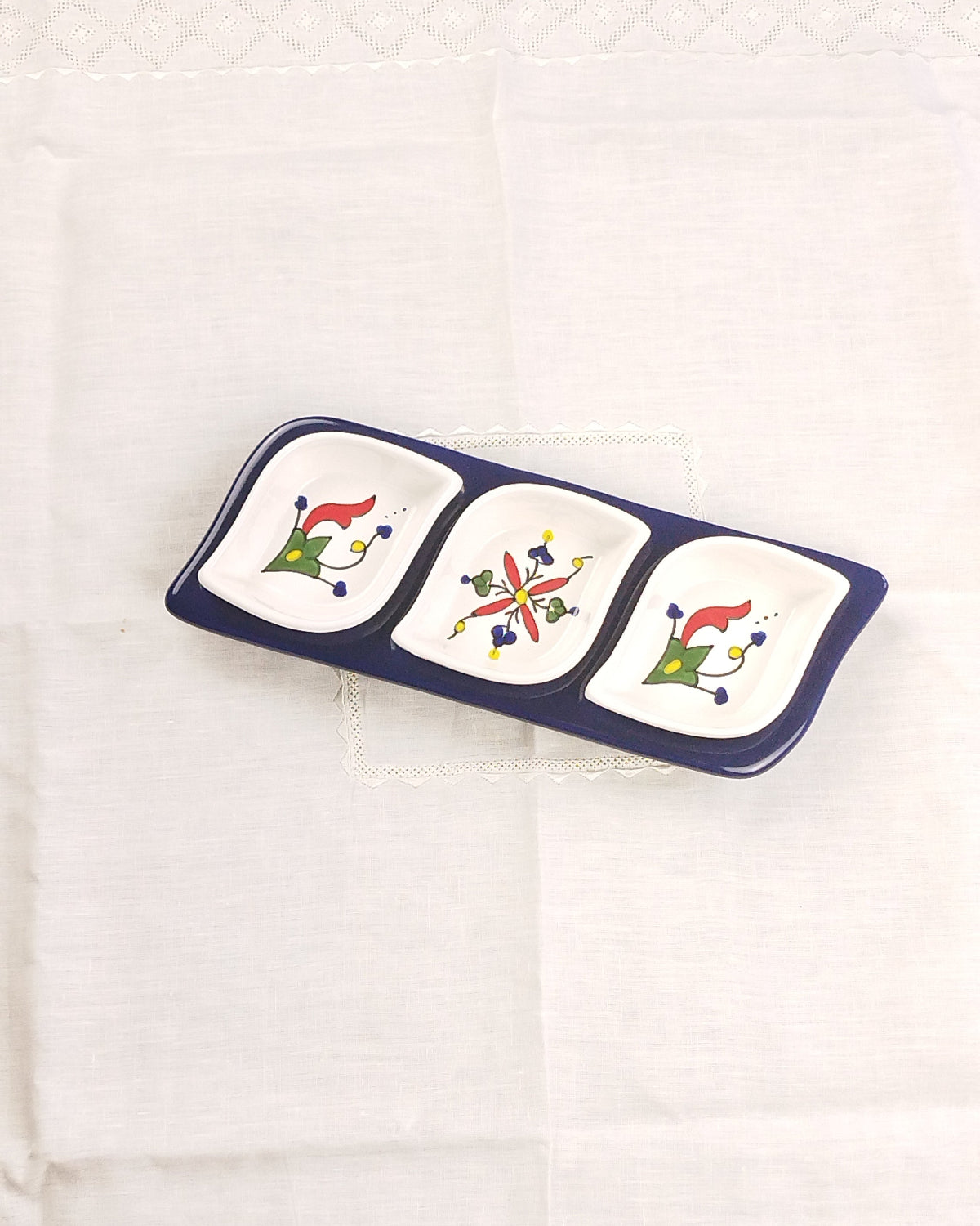 Set Apéritif en faïence ravier Feuilles - Base Bleue - Modèle 2