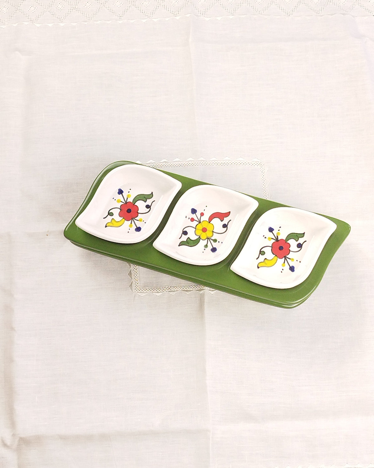 Set Apéritif en faïence ravier Feuilles - Base Verte - Modèle 1