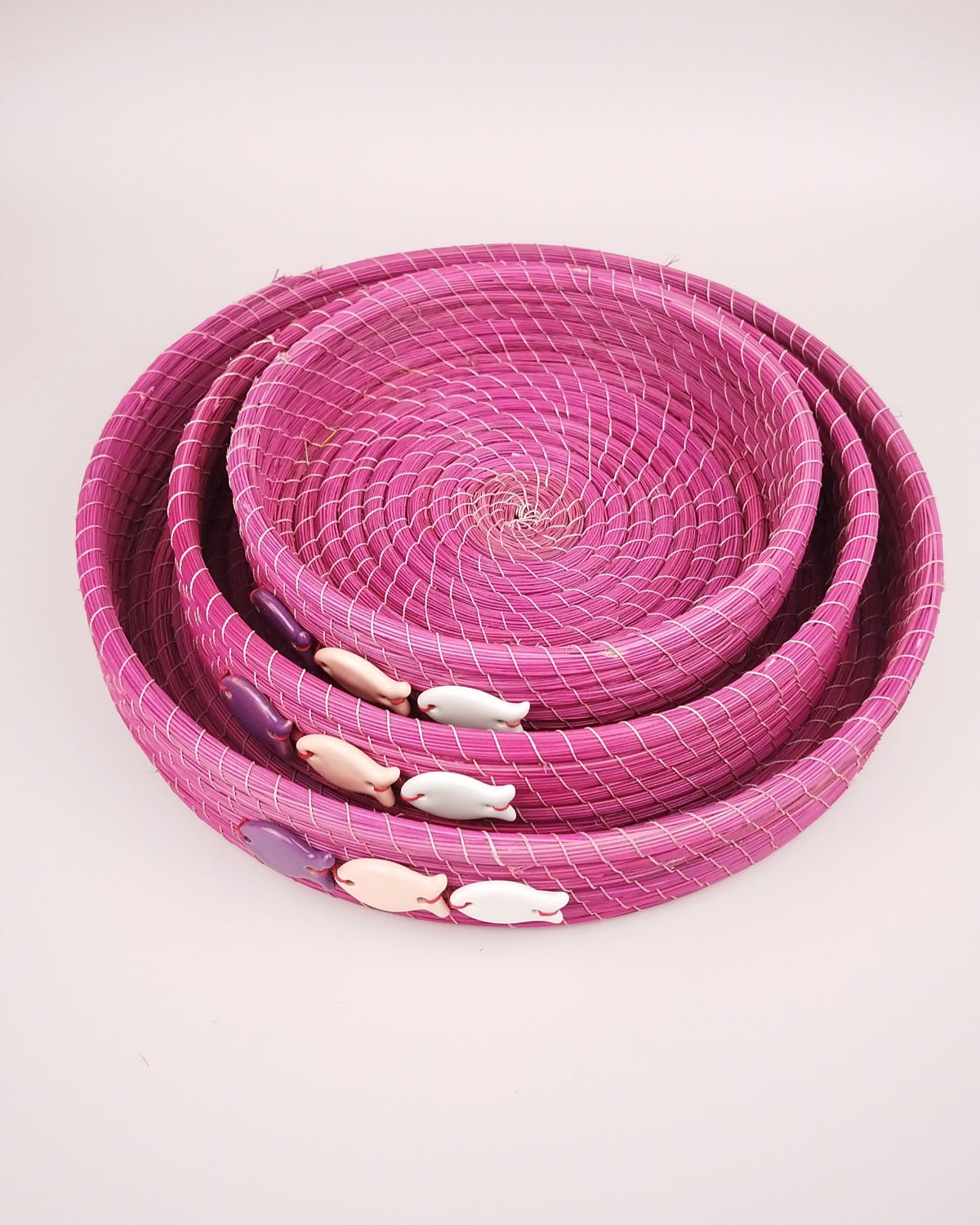 Set 3 Plateaux Jonc Rose Décor Poissons Faïence Violet Rose Blanc