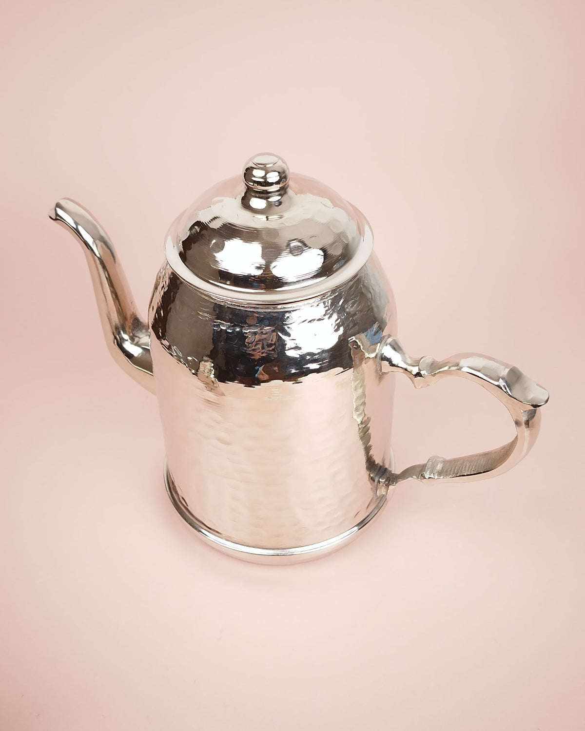 Théière Grande avec Couvercle en cuivre martelé argenté