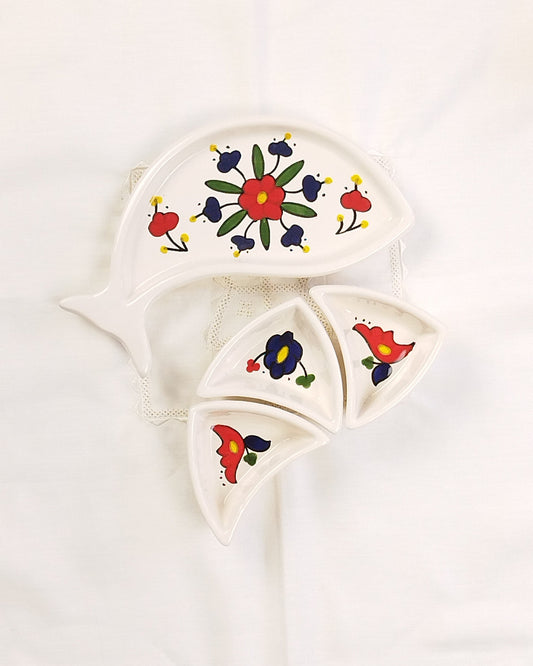 Set apéritif en faïence forme poisson avec 3 raviers modèle 1